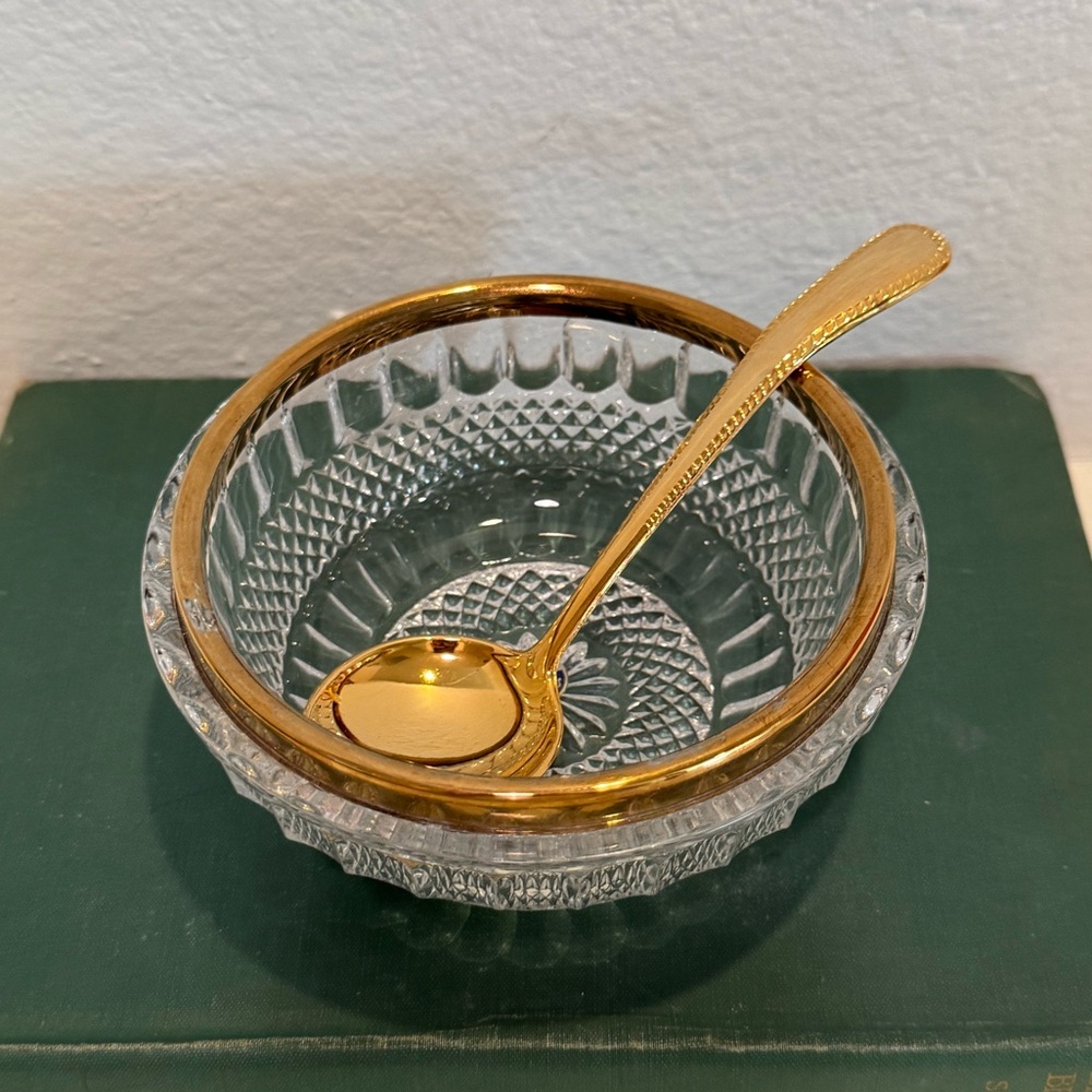 Vintage William Adams Gold Etched Lead Crystal Bowl with Silver Plated Spoon - Picture 8 of 12